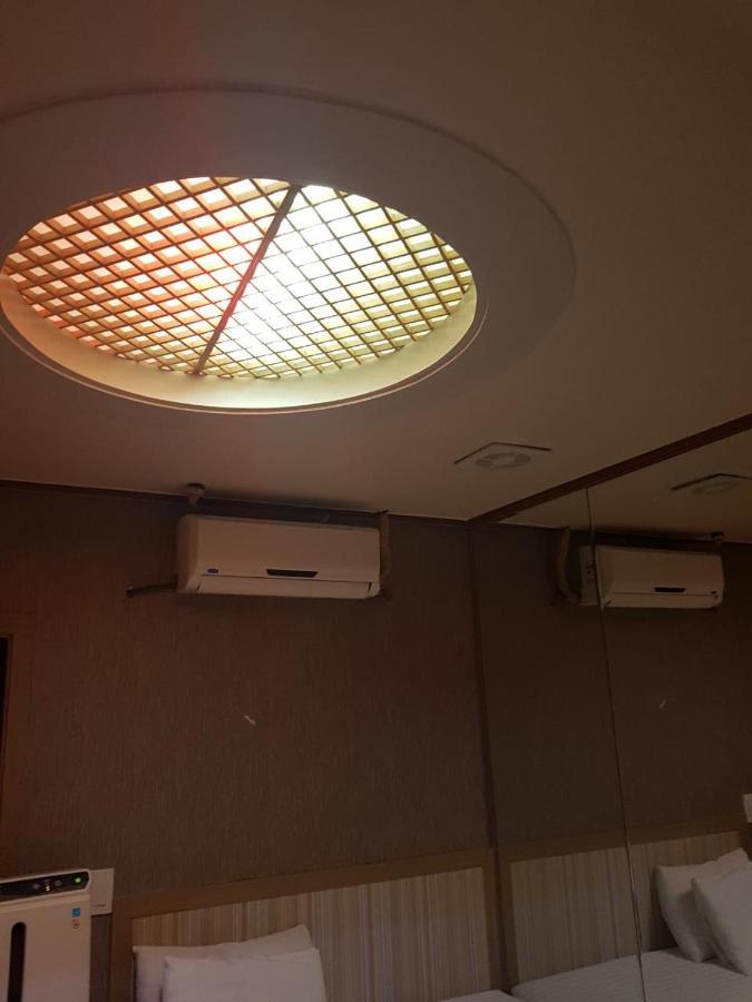 Hostel Shinsegae *